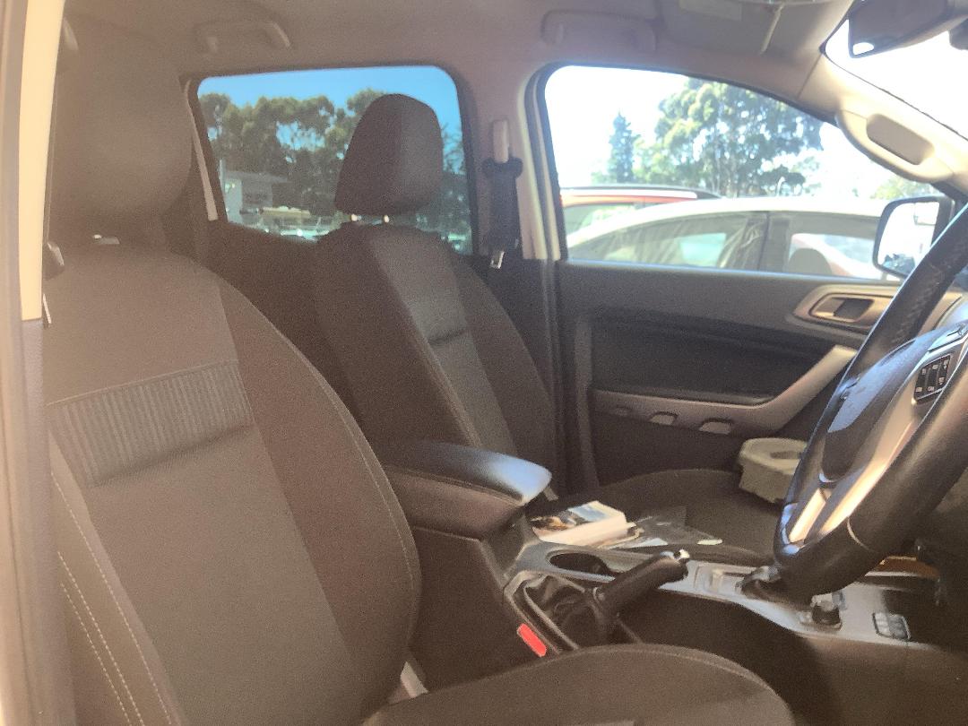 Photo '9' of Ford Ranger XLT Double CAB W/SA Photo '9' of Ford Ranger XLT Double CAB W/SA