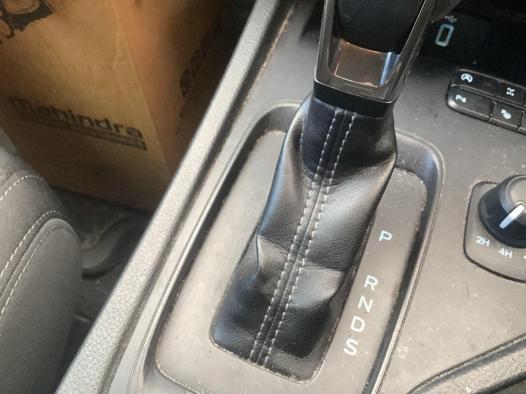 Photo '11' of Ford Ranger XLT Double CAB W/SA Photo '11' of Ford Ranger XLT Double CAB W/SA