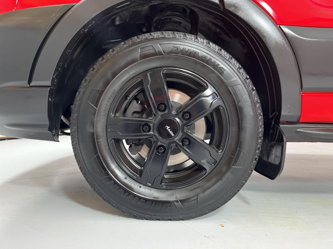 Photo '10' of Ford Transit