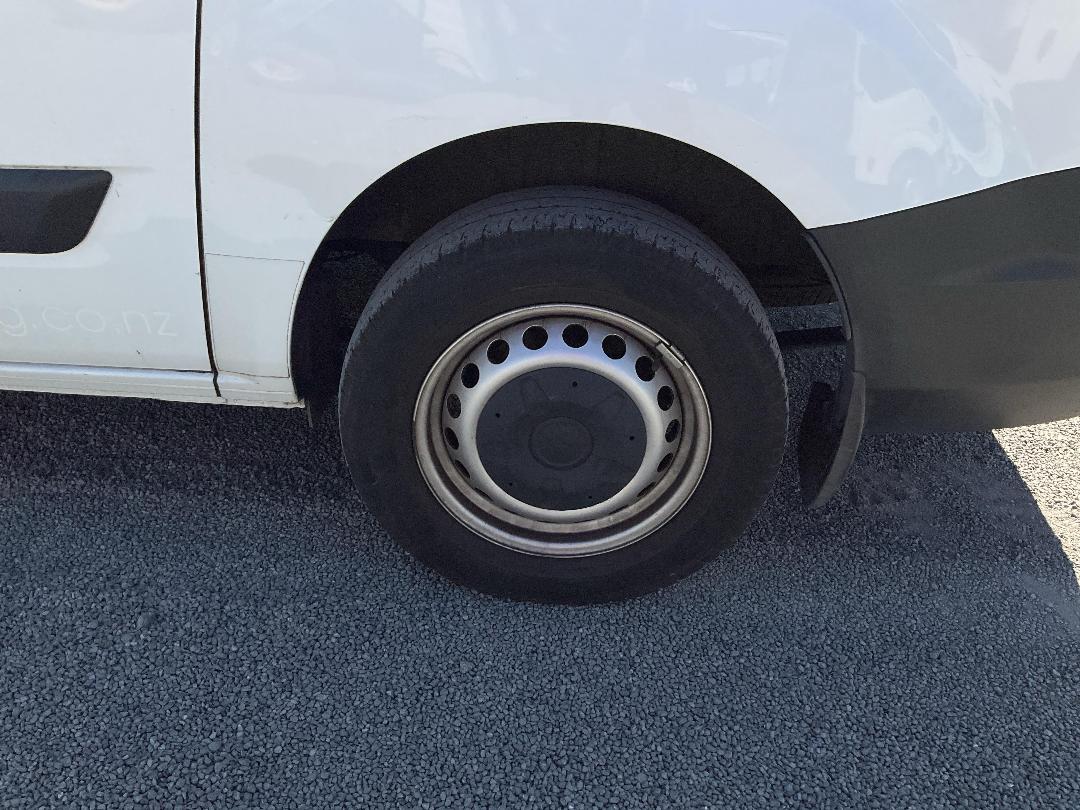 Photo '11' of Ford Transit