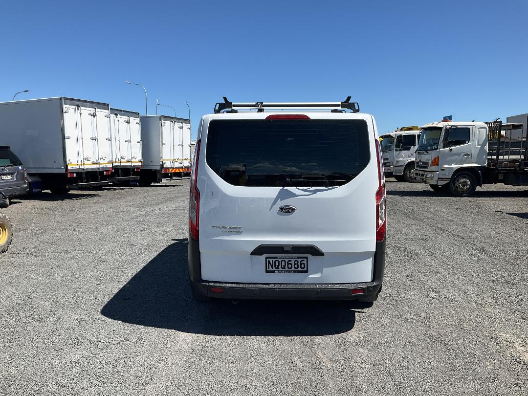 Photo '6' of Ford Transit