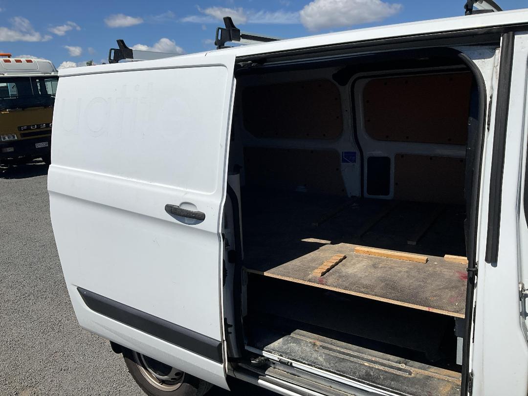 Photo '19' of Ford Transit