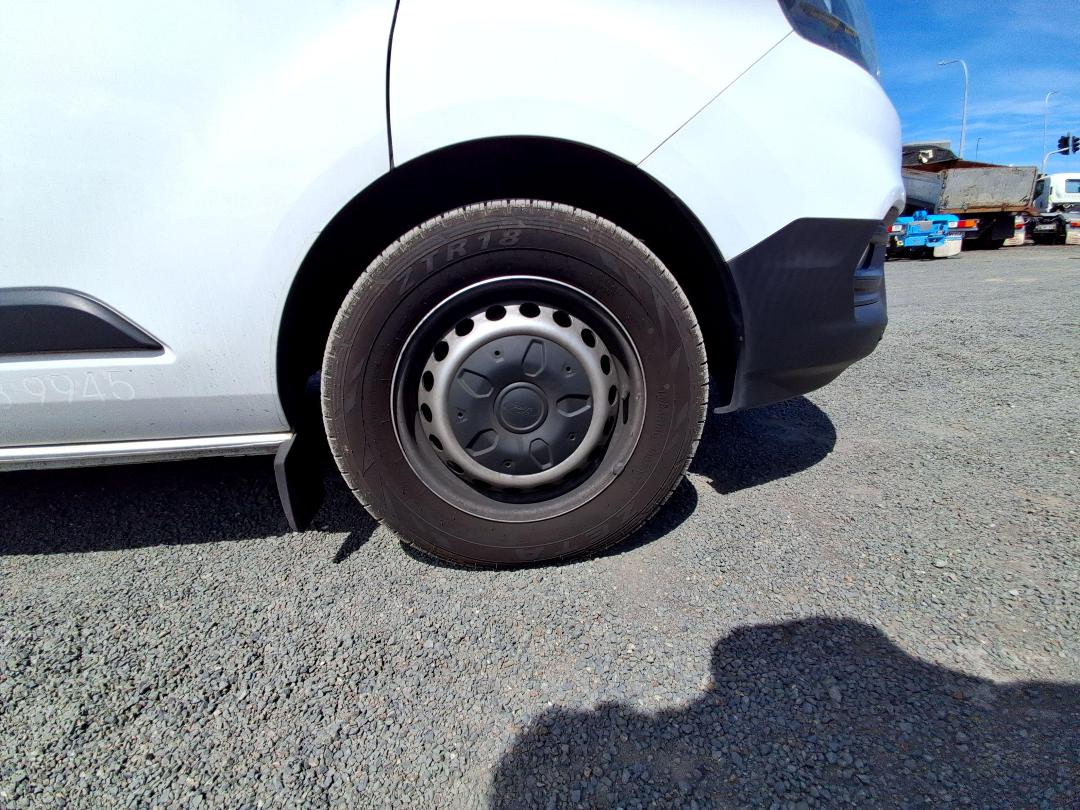 Photo '9' of Ford Transit