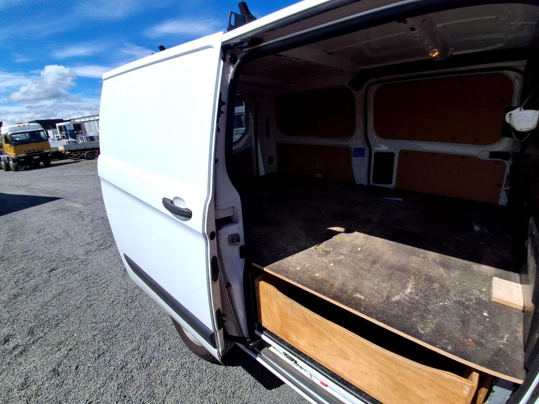 Photo '19' of Ford Transit