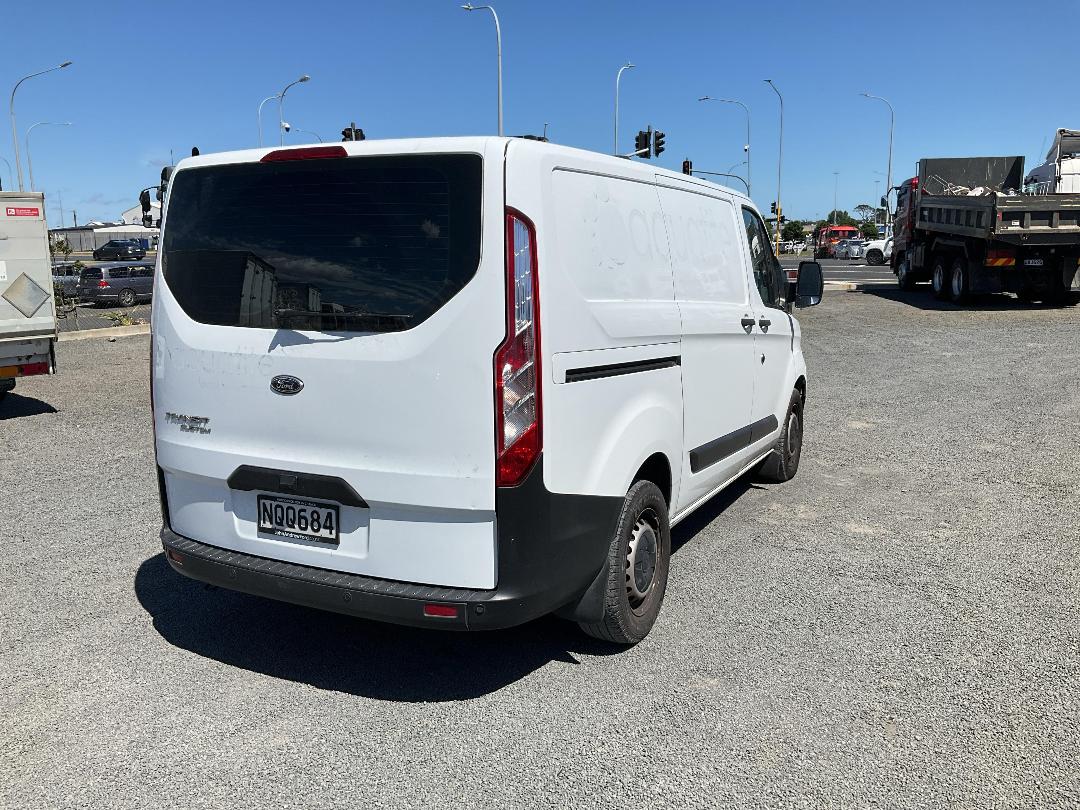 Photo '7' of Ford Transit