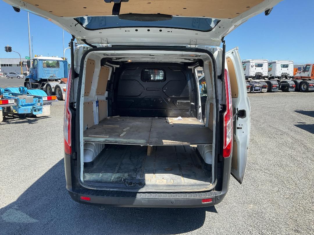 Photo '14' of Ford Transit