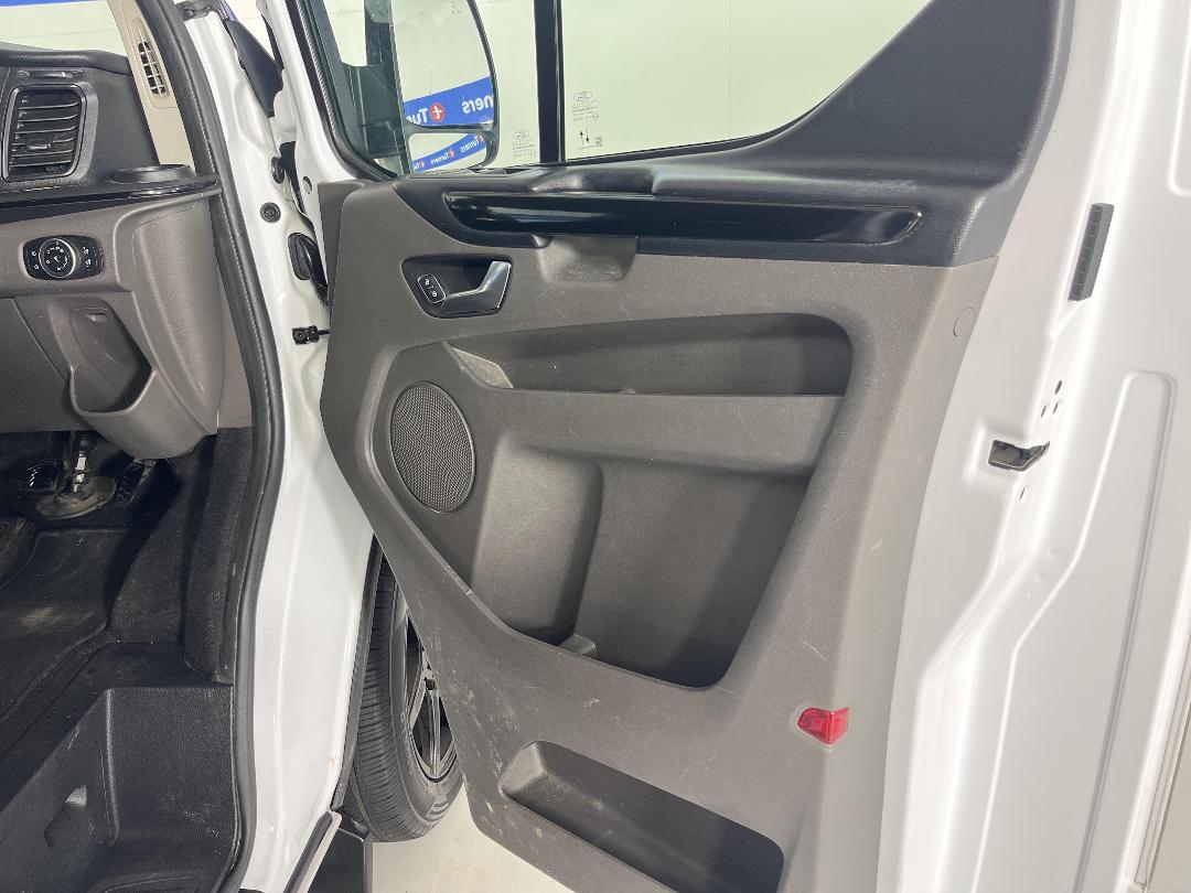 Photo '15' of Ford Transit