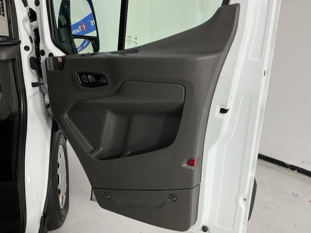 Photo '15' of Ford Transit