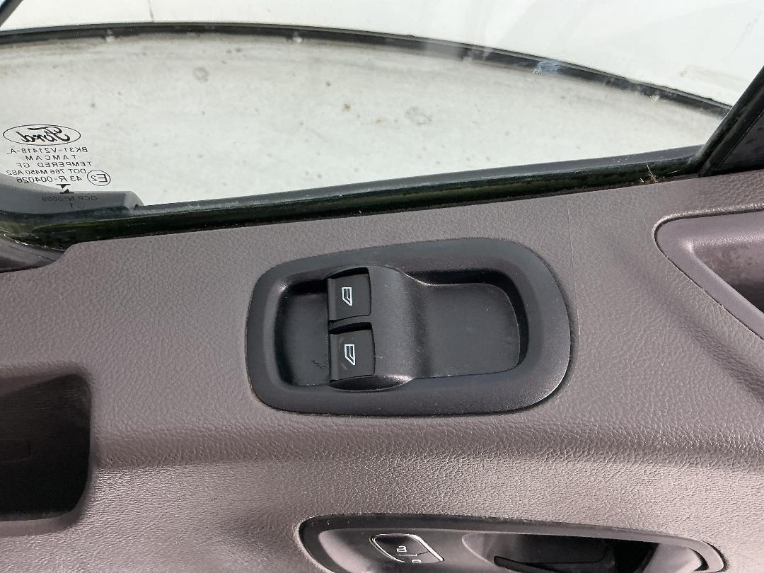 Photo '23' of Ford Transit