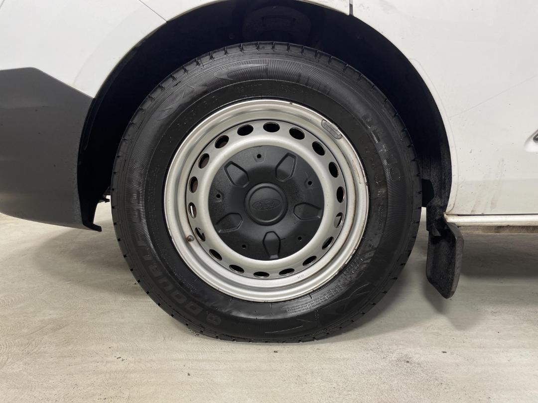 Photo '10' of Ford Transit