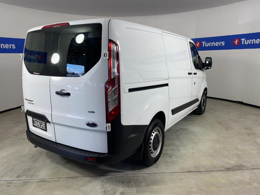 Photo '7' of Ford Transit