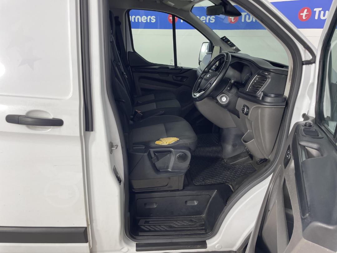 Photo '16' of Ford Transit