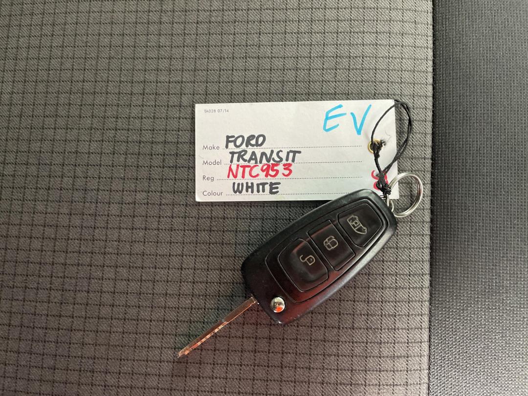 Photo '21' of Ford Transit