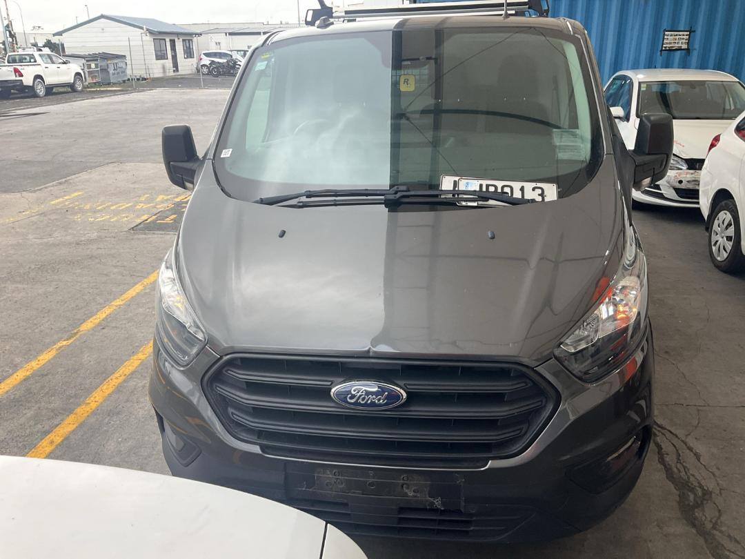 Photo '2' of Ford Transit Custom SWB LOW Roof Photo '2' of Ford Transit Custom SWB LOW Roof