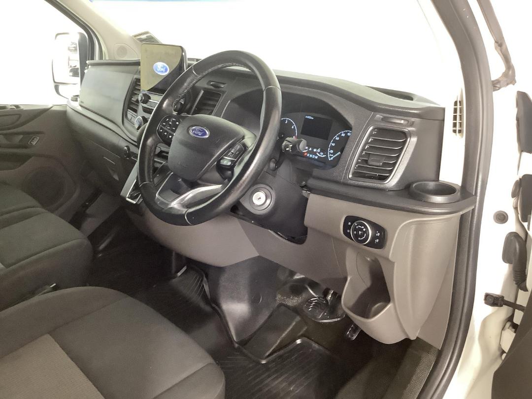 Photo '17' of Ford Transit