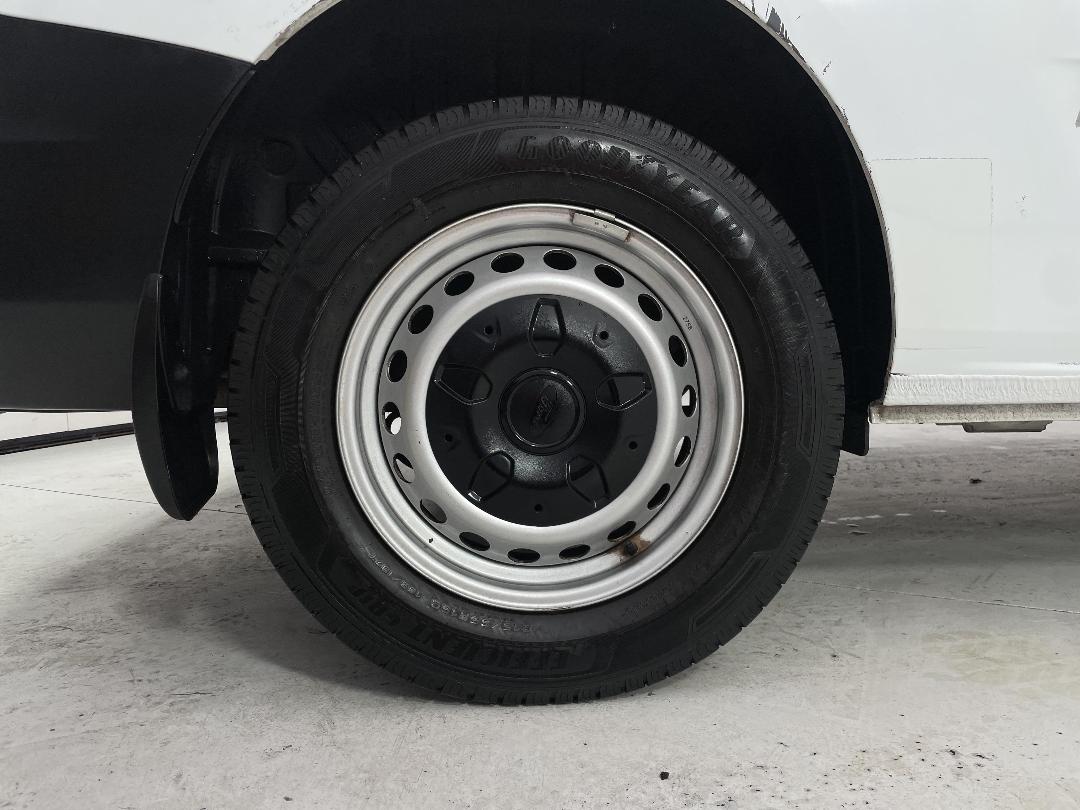 Photo '12' of Ford Transit