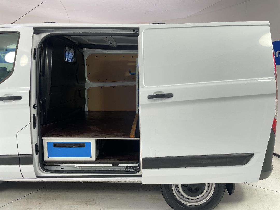 Photo '19' of Ford Transit