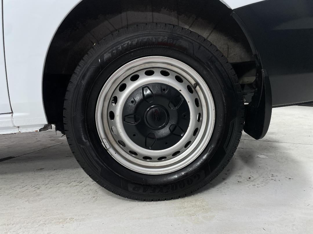 Photo '11' of Ford Transit