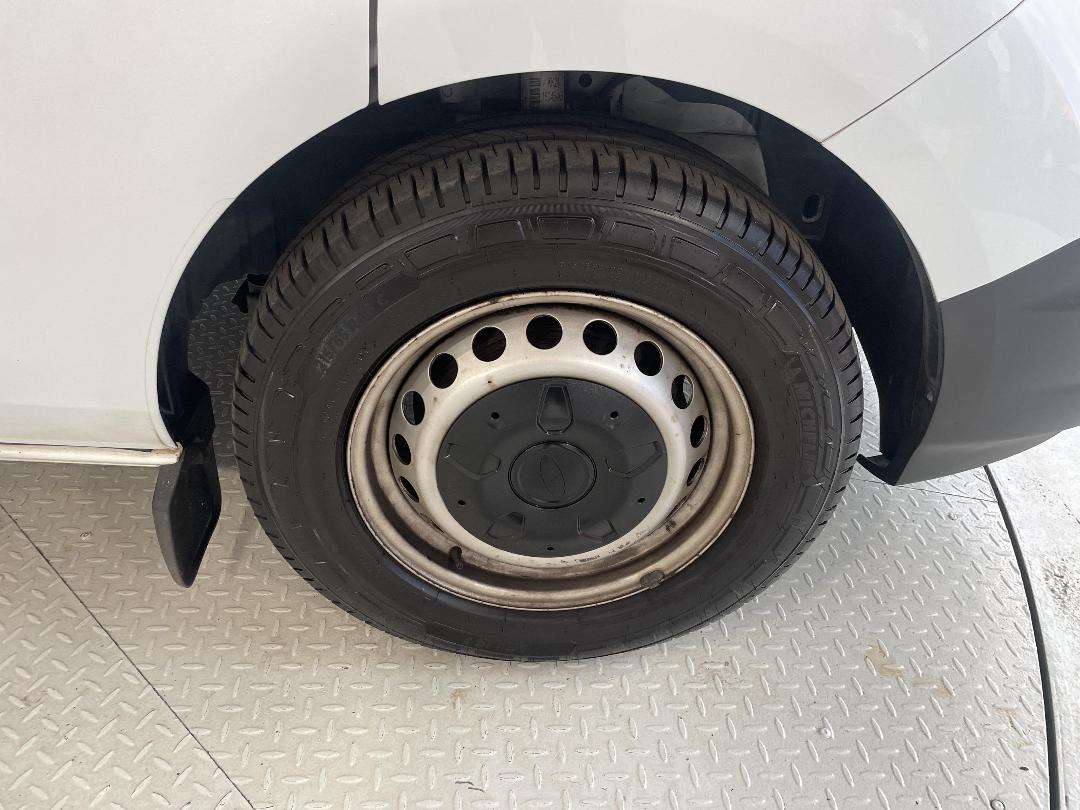 Photo '9' of Ford Transit