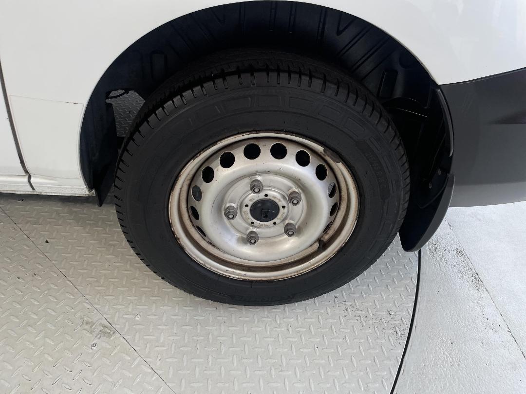 Photo '11' of Ford Transit