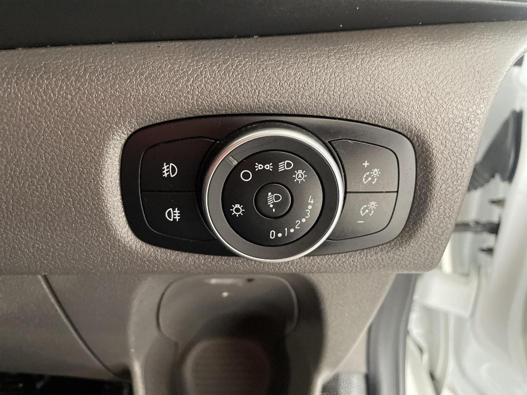 Photo '23' of Ford Transit