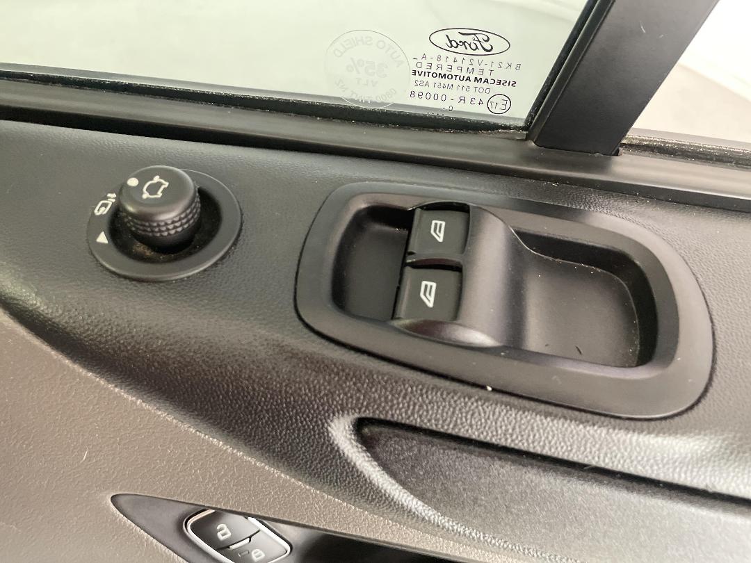 Photo '22' of Ford Transit