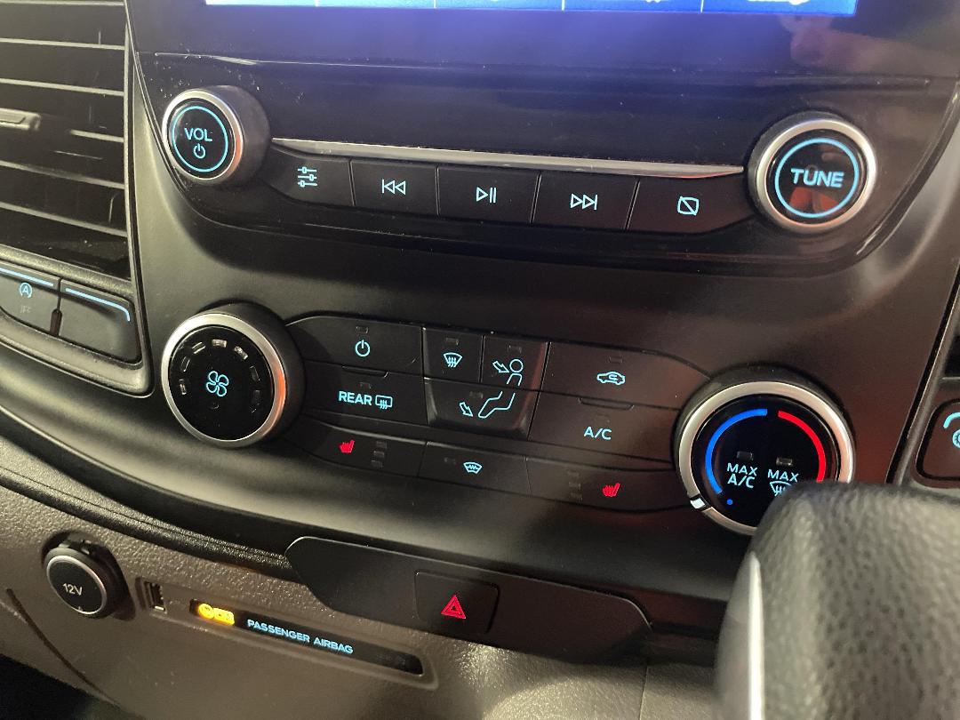 Photo '29' of Ford Transit