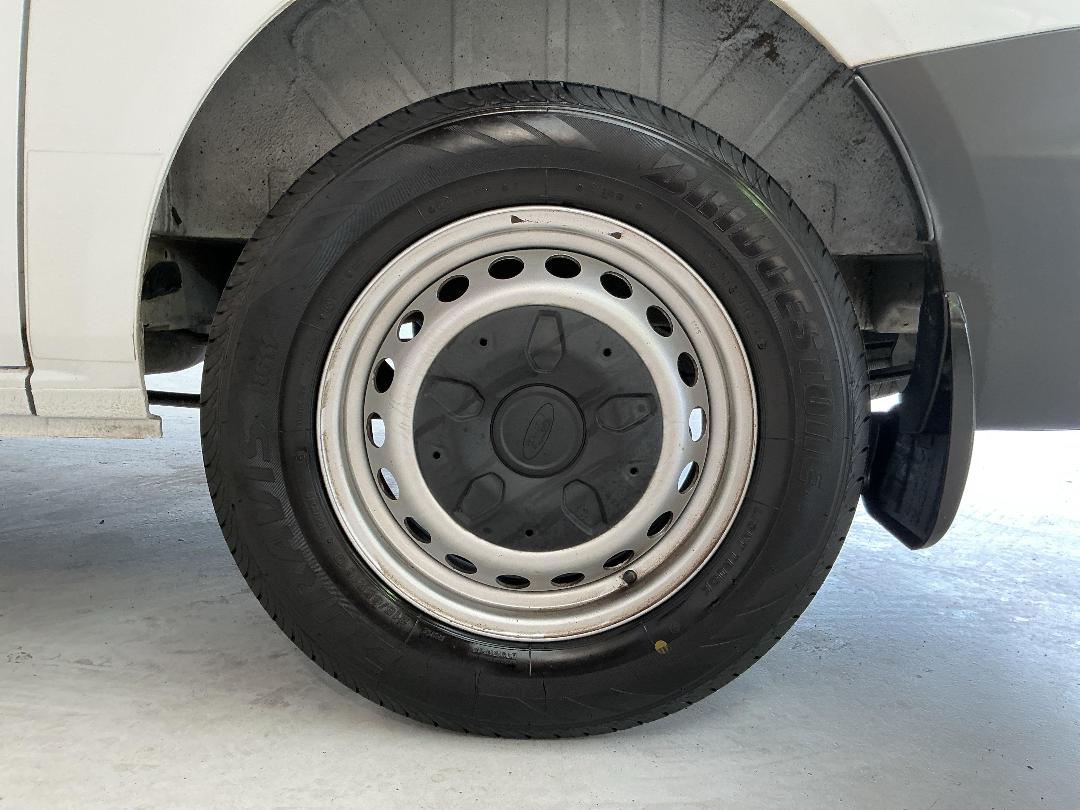 Photo '11' of Ford Transit