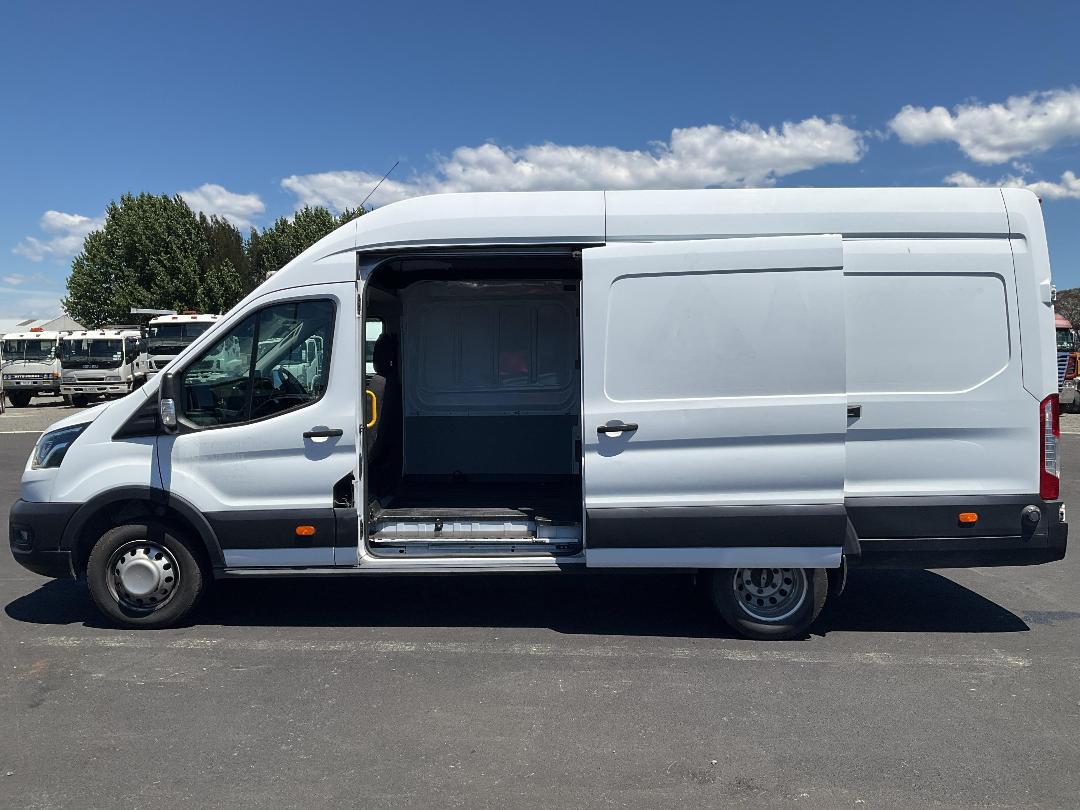 Photo '9' of Ford Transit Cargo 430E Van