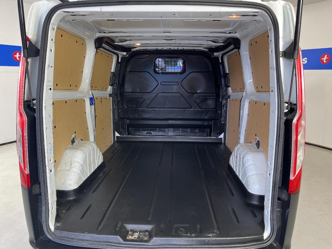 Photo '14' of Ford Transit