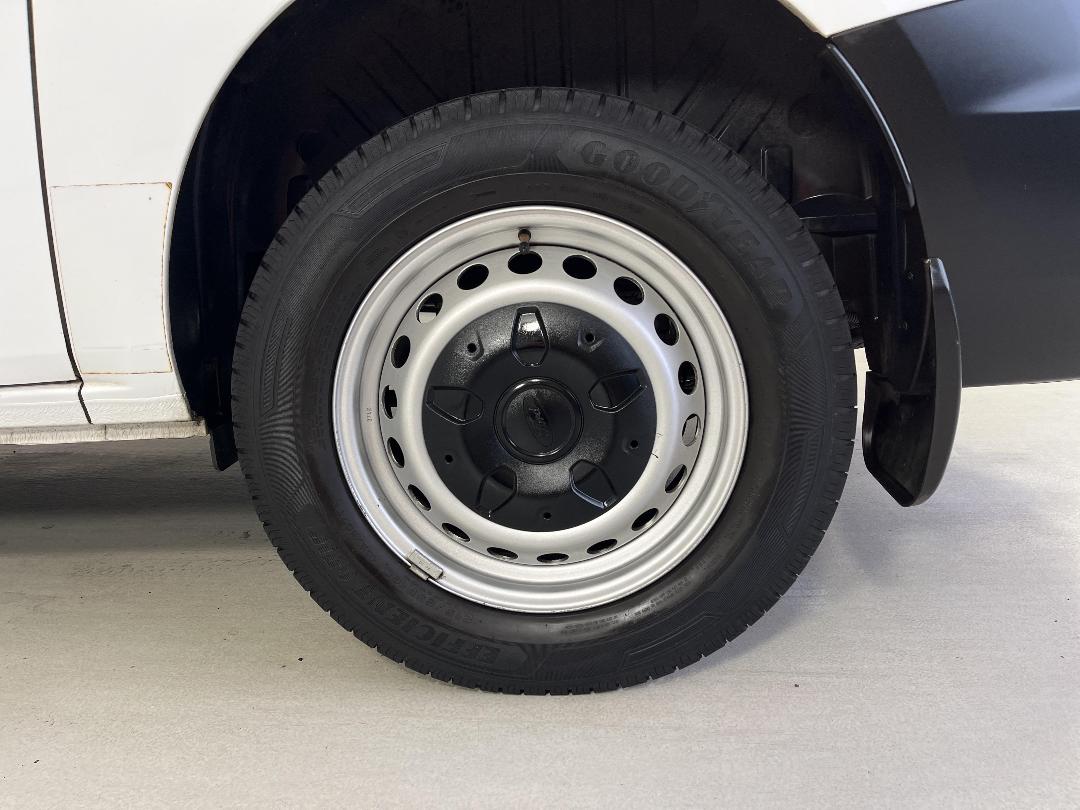 Photo '11' of Ford Transit