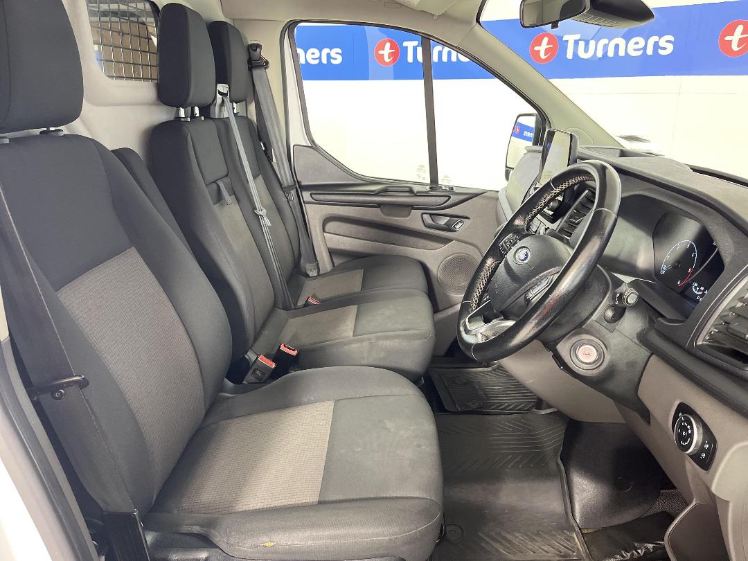 Photo '16' of Ford Transit