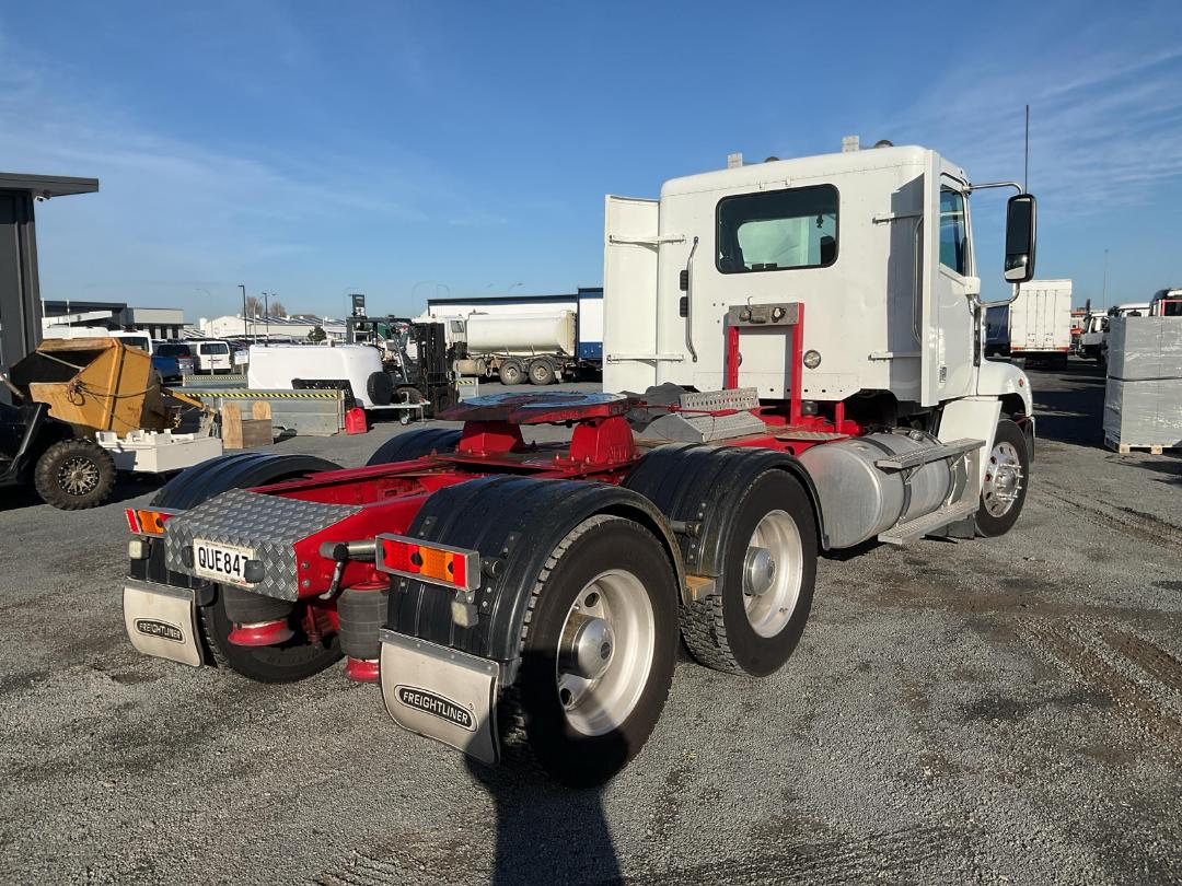 Photo '4' of Freightliner FRL CENTURY 112 TRACTOR Tractor Unit
