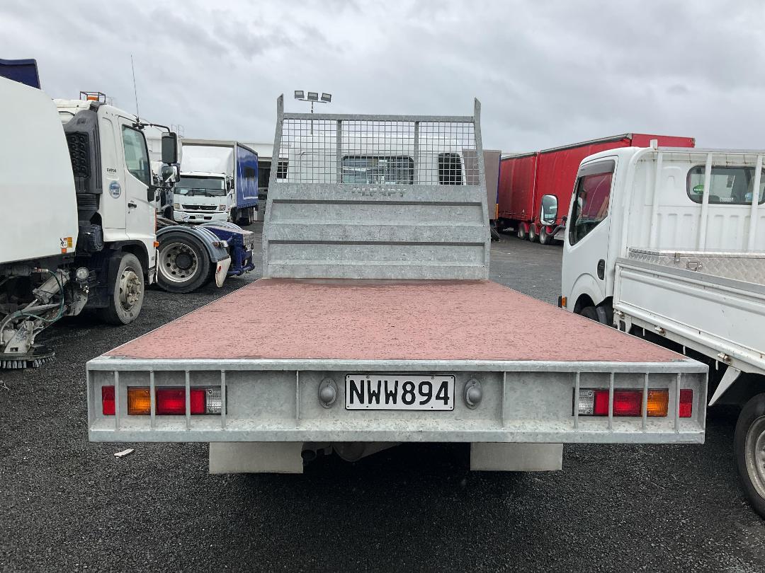 Photo '4' of Fuso Canter 616 - City FEA61BR4Sfac Flat Deck