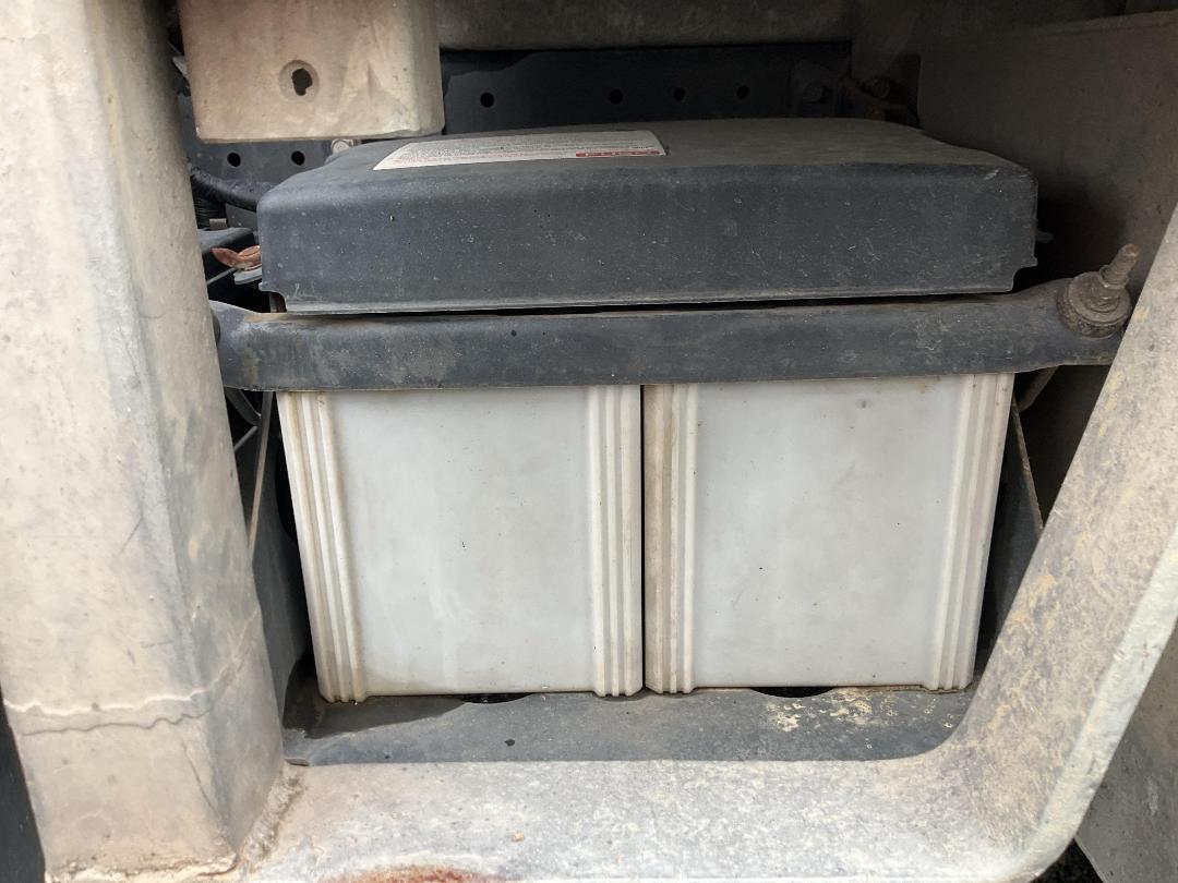 Photo '20' of Fuso Canter 616 - City FEA61BR4Sfac Flat Deck