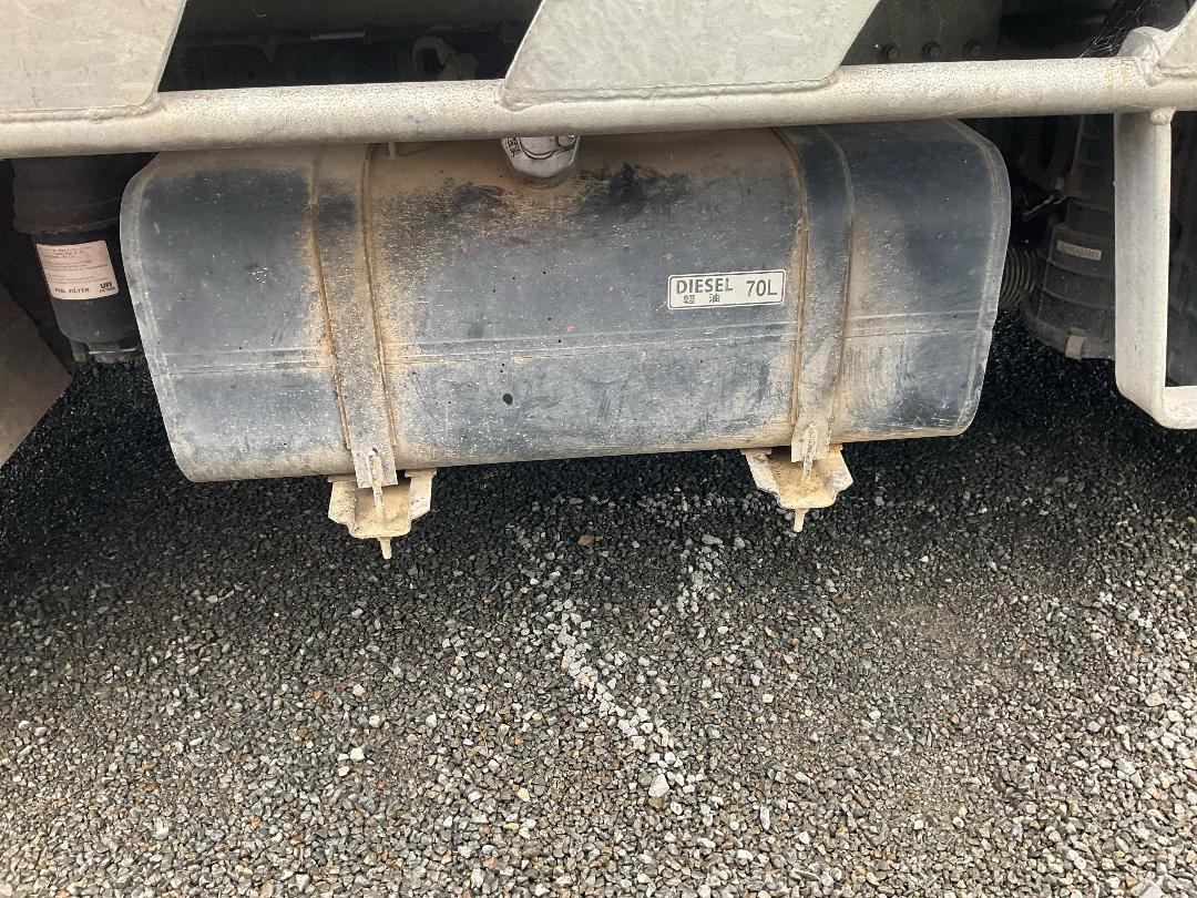 Photo '22' of Fuso Canter 616 - City FEA61BR4Sfac Flat Deck