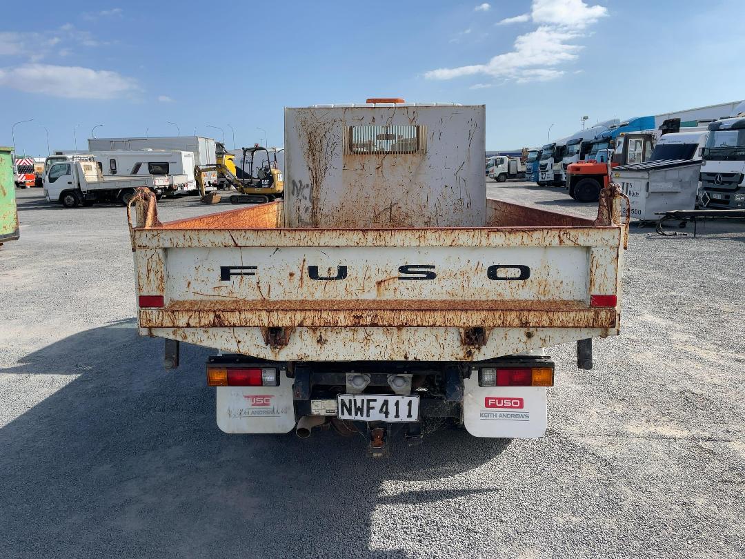 Photo '5' of Fuso Canter 616-City TIP FEA61BR4Sfac(T) Tipper