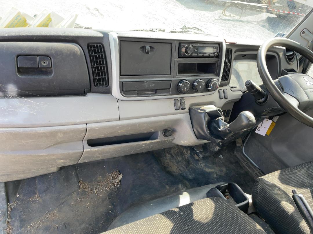 Photo '25' of Fuso Canter 616-City TIP FEA61BR4Sfac(T) Tipper