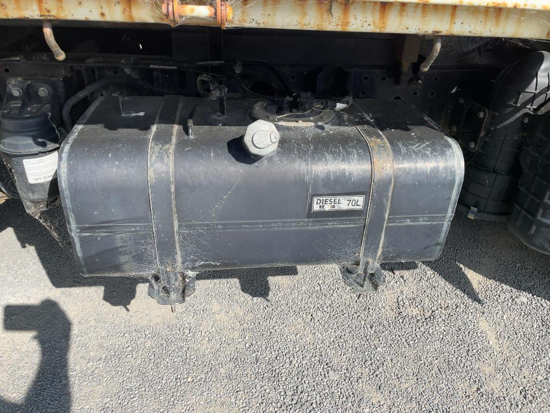 Photo '30' of Fuso Canter 616-City TIP FEA61BR4Sfac(T) Tipper