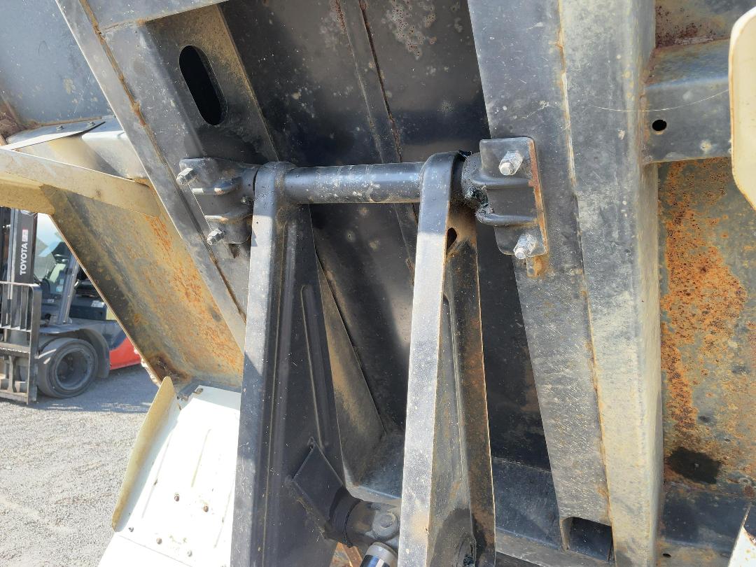 Photo '34' of Fuso Canter 616-City TIP FEA61BR4Sfac(T) Tipper