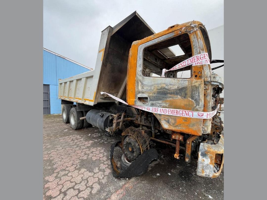 Photo '3' of Fuso Enduro FJ2528 FJX3WK2RFBA(T) Tipper Photo '3' of Fuso Enduro FJ2528 FJX3WK2RFBA(T) Tipper