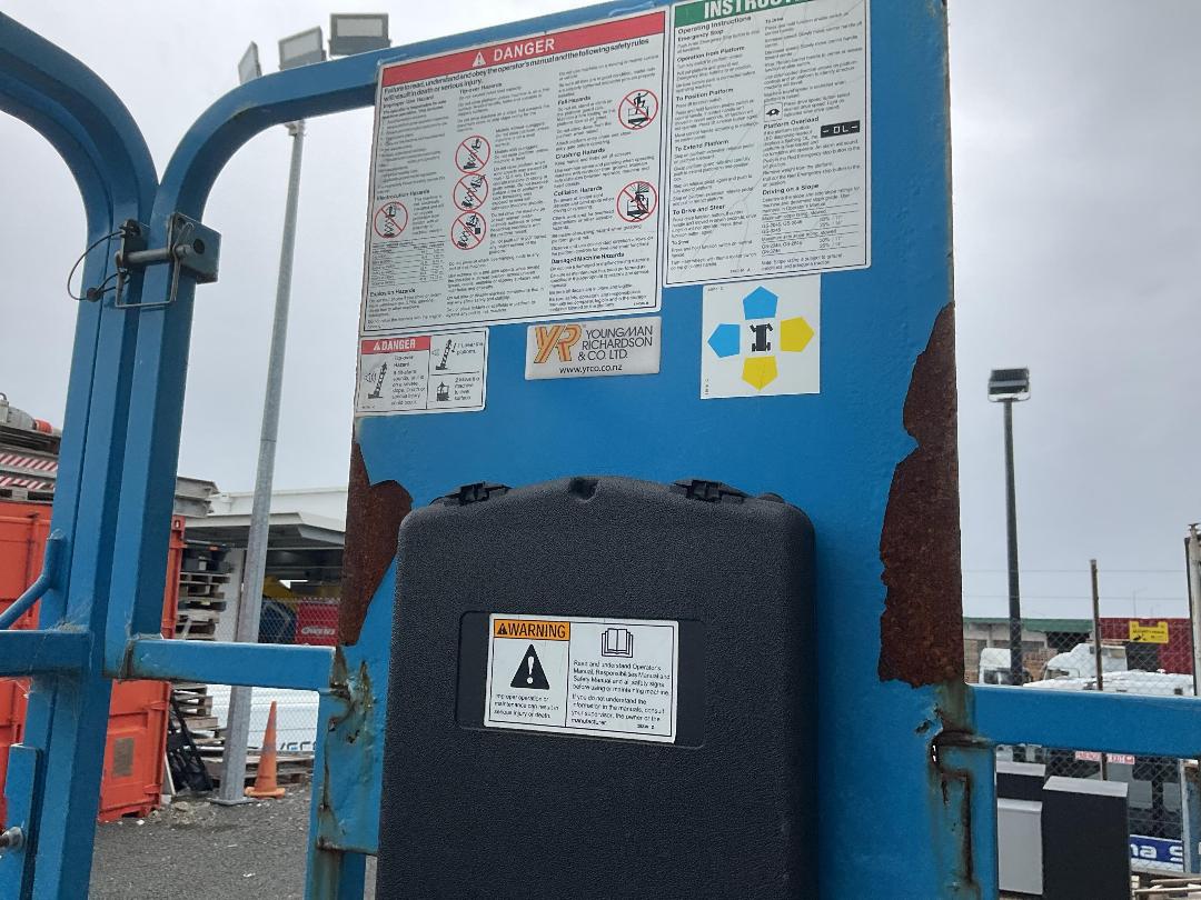 Photo '17' of Genie GS2646 Scissor Lift