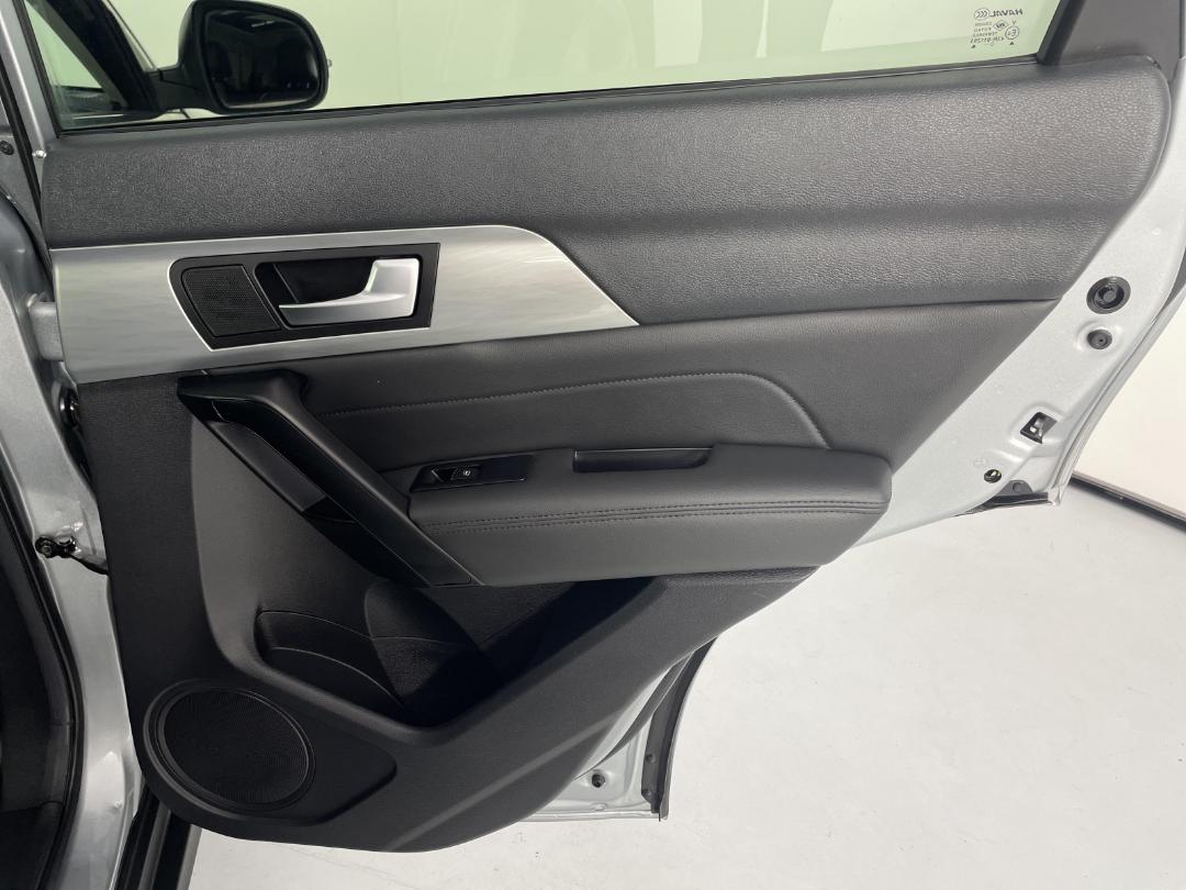 Photo '19' of Haval H2 Photo '19' of Haval H2