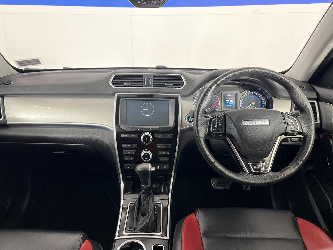 Photo '17' of Haval H2