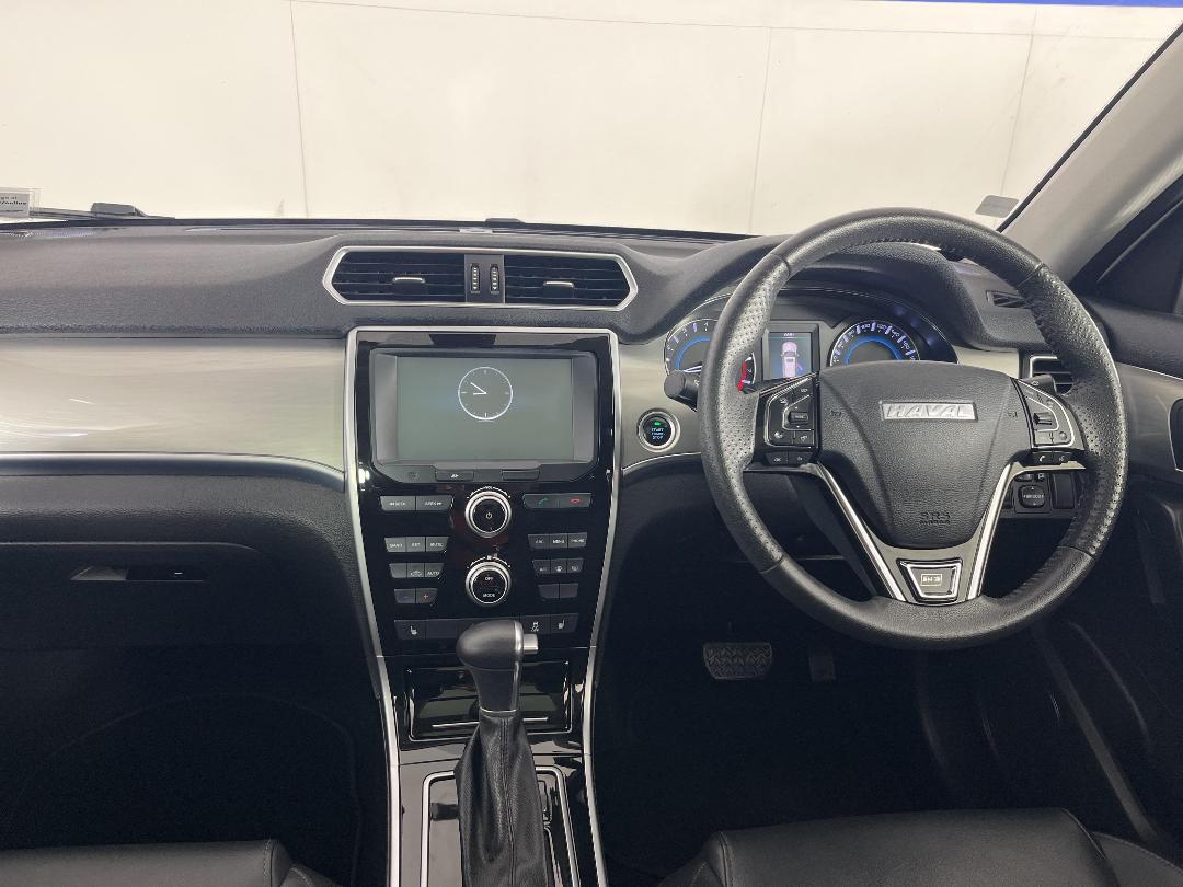 Photo '17' of Haval H2