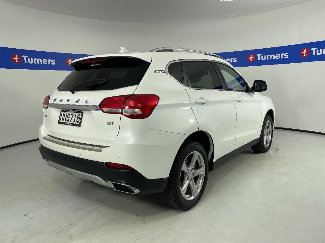 Photo '7' of Haval H2