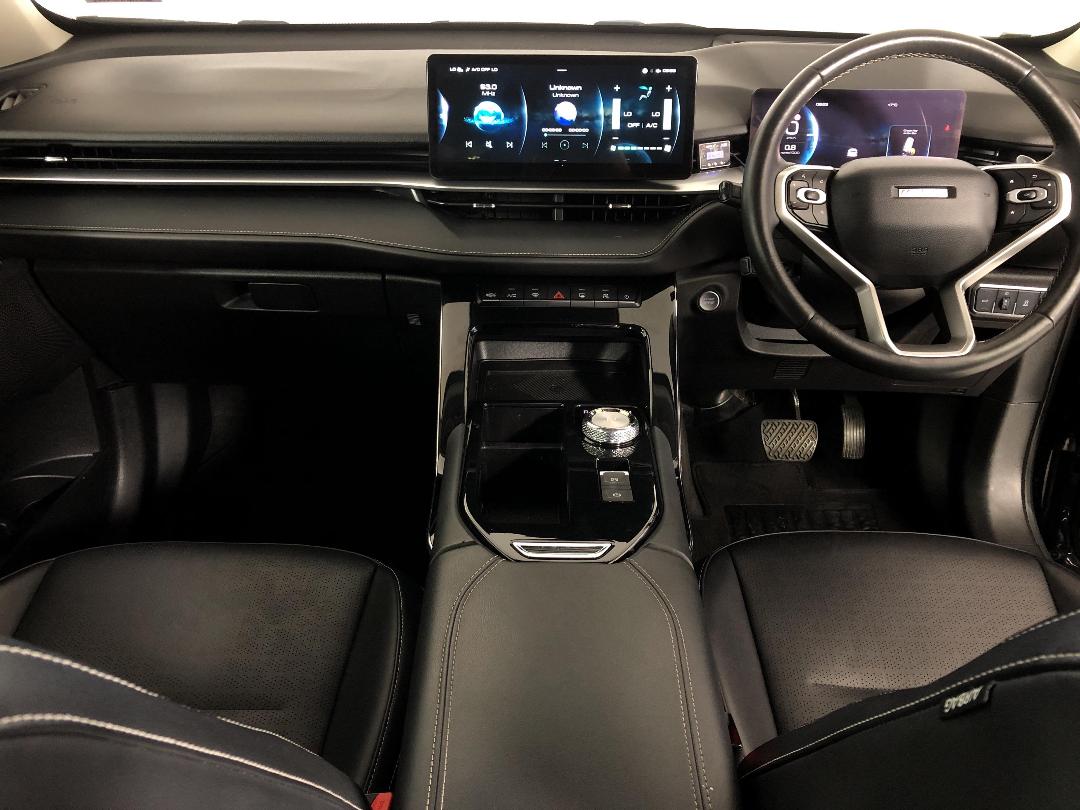 Photo '17' of Haval H6