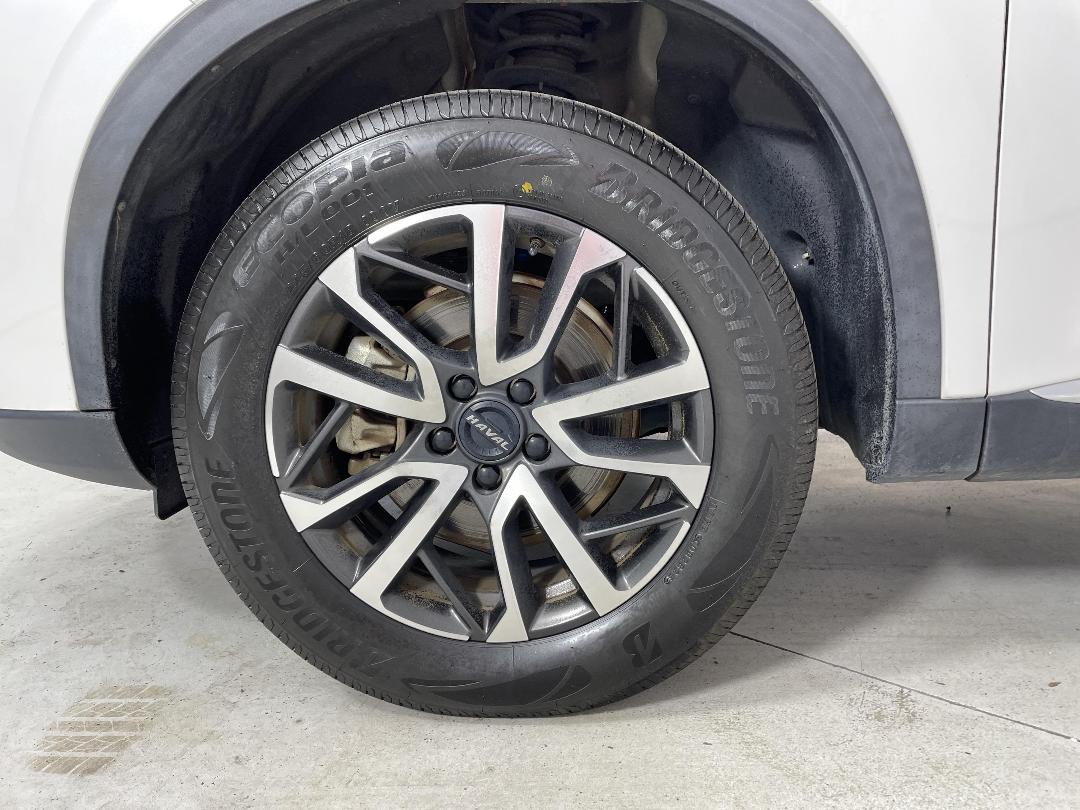 Photo '10' of Haval H6