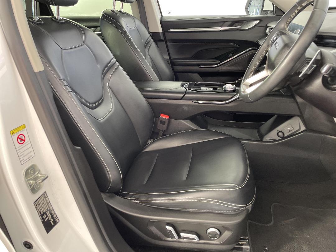 Photo '16' of Haval H6