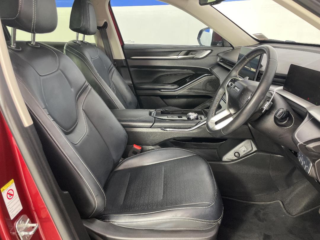 Photo '16' of Haval H6